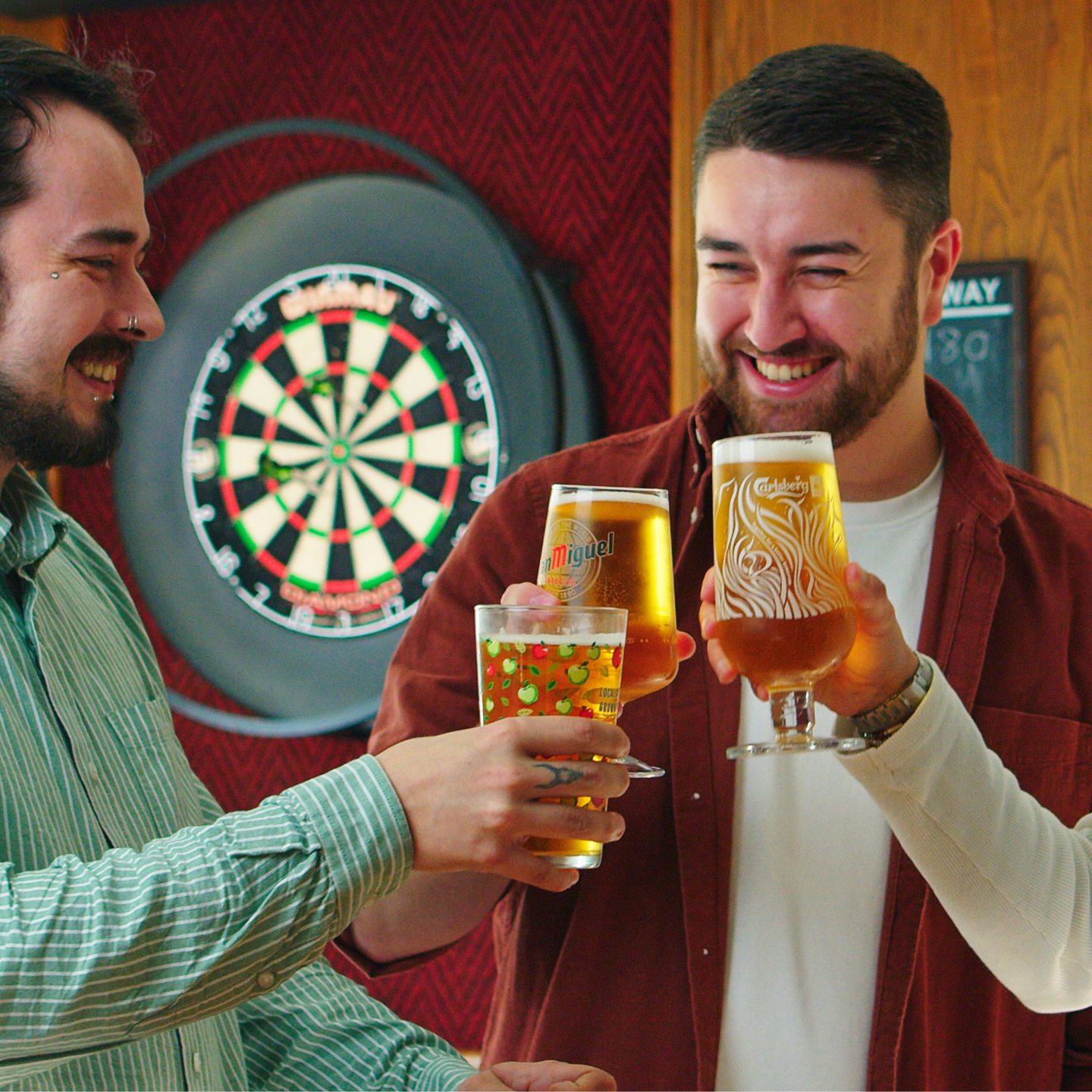 Raise a glass This Father's Day at The Old Thatched Inn in Stanton under Bardon!